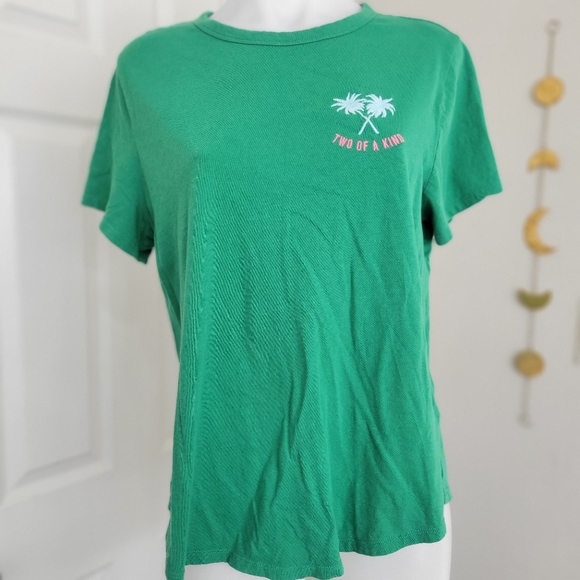 Old Navy Everywear TShirt 'Two Of A Kind' Palm Tree Patch Green L EUC - Picture 1 of 4